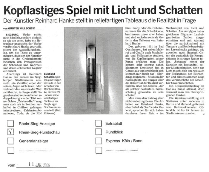 Rhein-Sieg-Rundschau Zeitung Zeitungsbericht Kopflastiges_Spiel_mit_Licht_und_Schatten Stadtmuseum Kunstausstellung Relief Tableau Realität Zeichen Chiffre Zahlenkombination Code Leben Malerei Grafik Psychologie Philosophie Emotion Relativität Schein Katalog Relief Grafik Malerei Acrylglas filigran Raster Mischtechnik Kultursekretariat