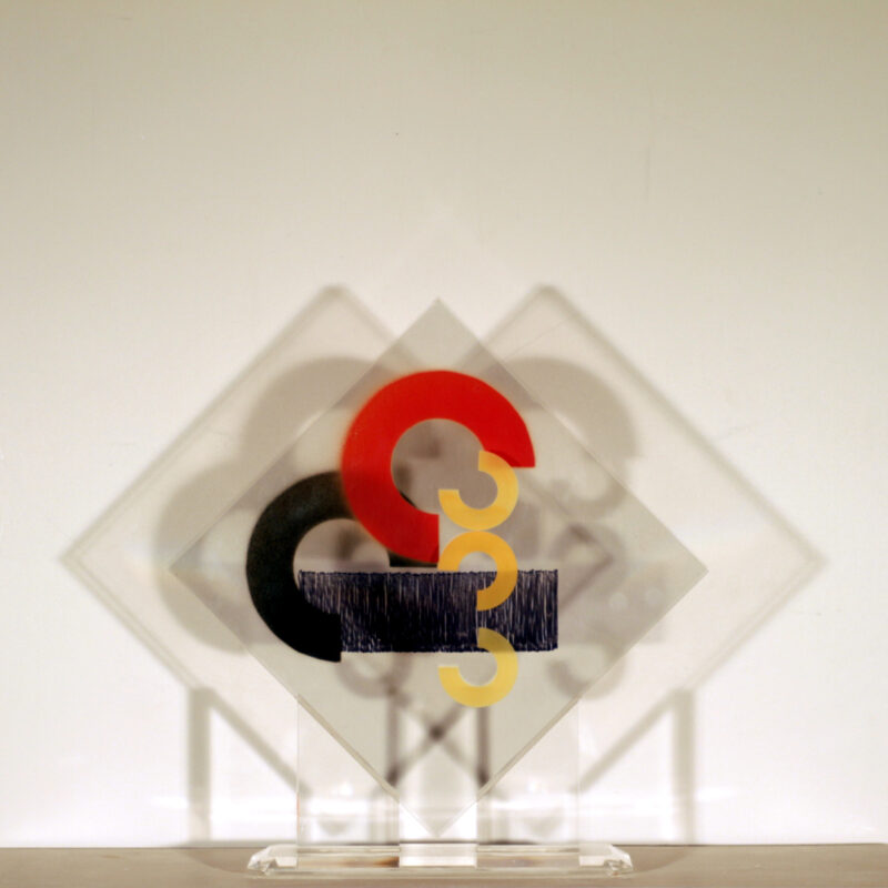 moderne Kunst Kunstwerk Künstler unorthodox Tableau Acrylglas normiert Modul Zahl Raster verflochten Überlagerung Segment Kombination virtuos mehrdeutig Schattenspiel Code kontrastreich standardisiert gleichförmig standardisiert intuitiv Typisierung Ordnungsprinzip Systematik Raumzuordnung Ebene Struktur