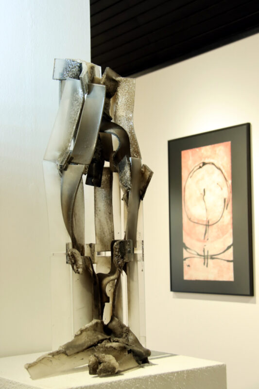 moderne Kunst Kunstverein Kunstwerk Kunstausstellung Rheinland Xanten ungewöhnlich Skulptur Acrylglas Verbrannt Veränderungen Beziehungen